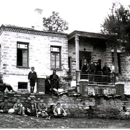Βίλα Traditional Stone House In Grevenon