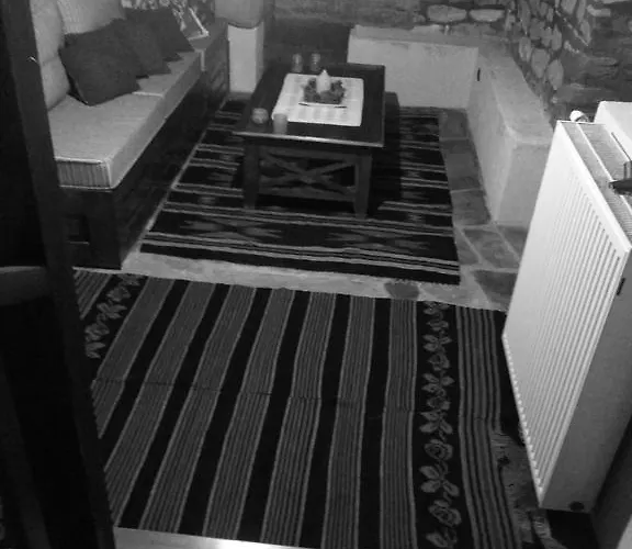 Villa Traditional Stone House In Grevenon *