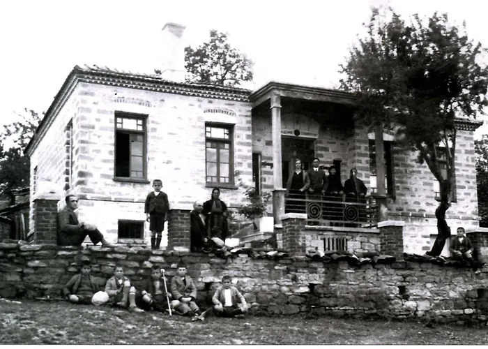 Villa Traditional Stone House In Grevenon